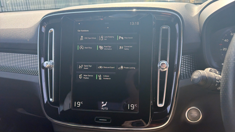 Volvo Xc40 1.5 T3 [163] R DESIGN 5dr Geartronic Petrol Estate